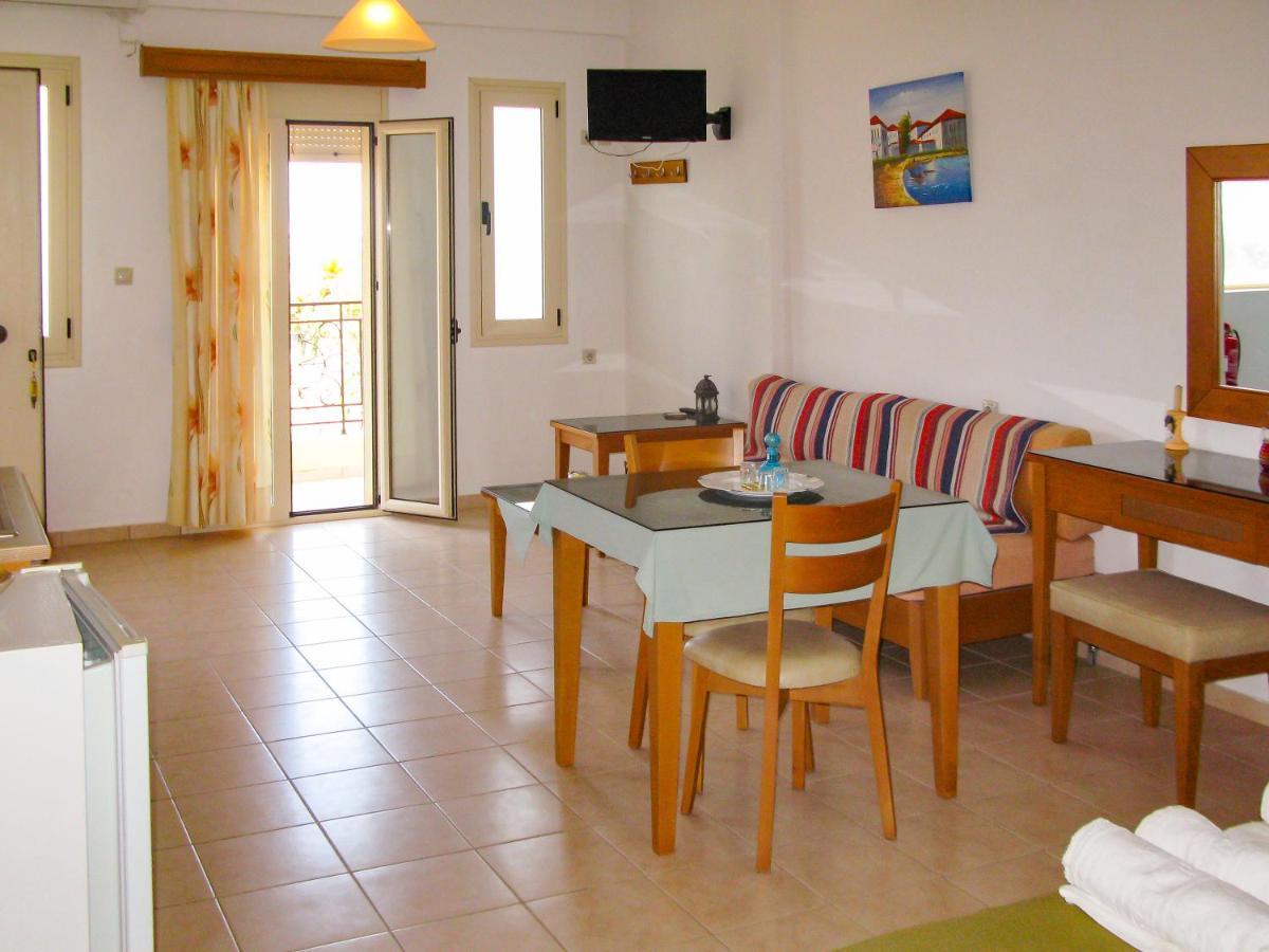 גובס Fotis Studios Apartments מראה חיצוני תמונה