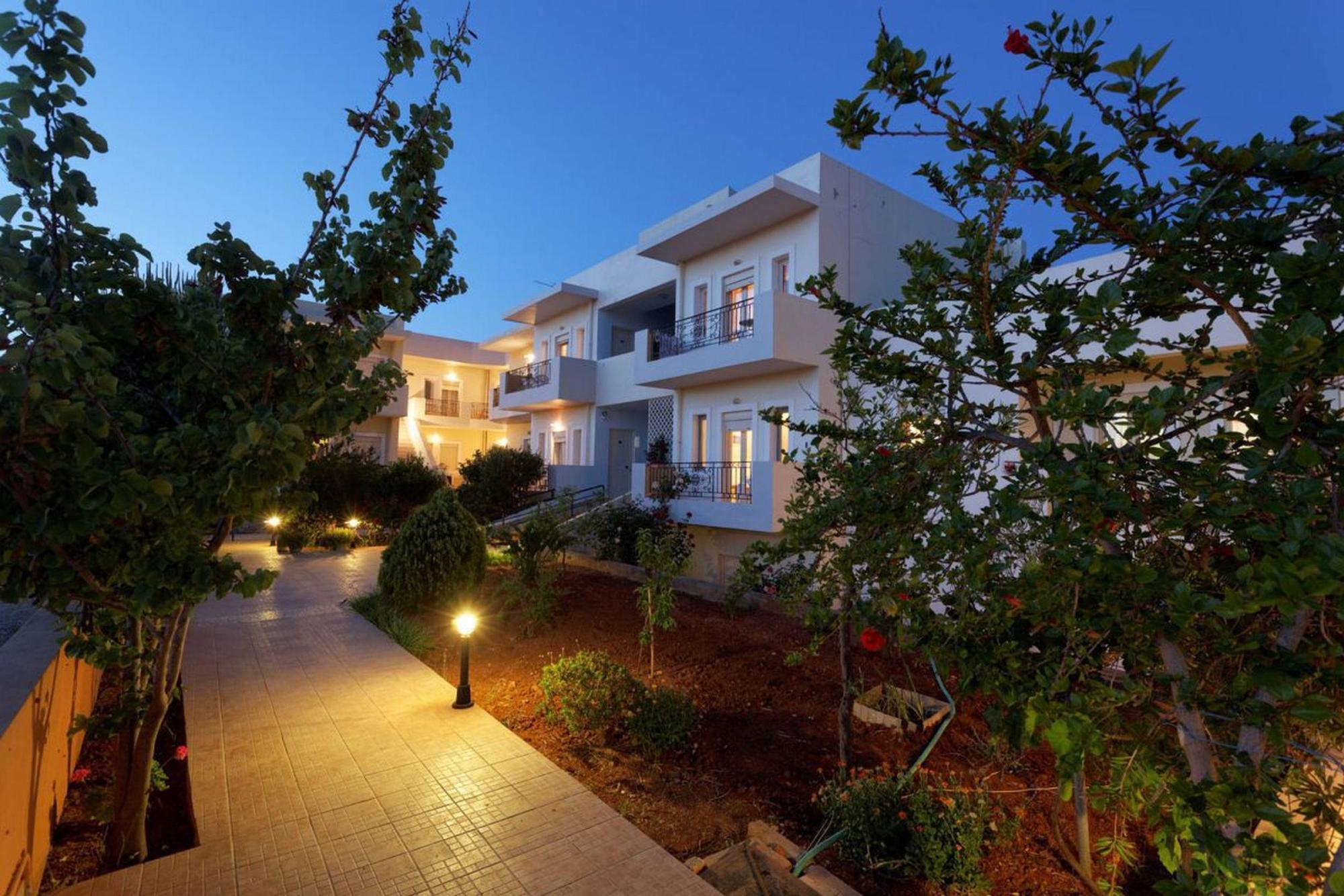 גובס Fotis Studios Apartments מראה חיצוני תמונה